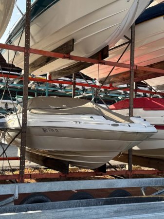 Pre-Owned 1999 Sea Ray Power Boat for sale